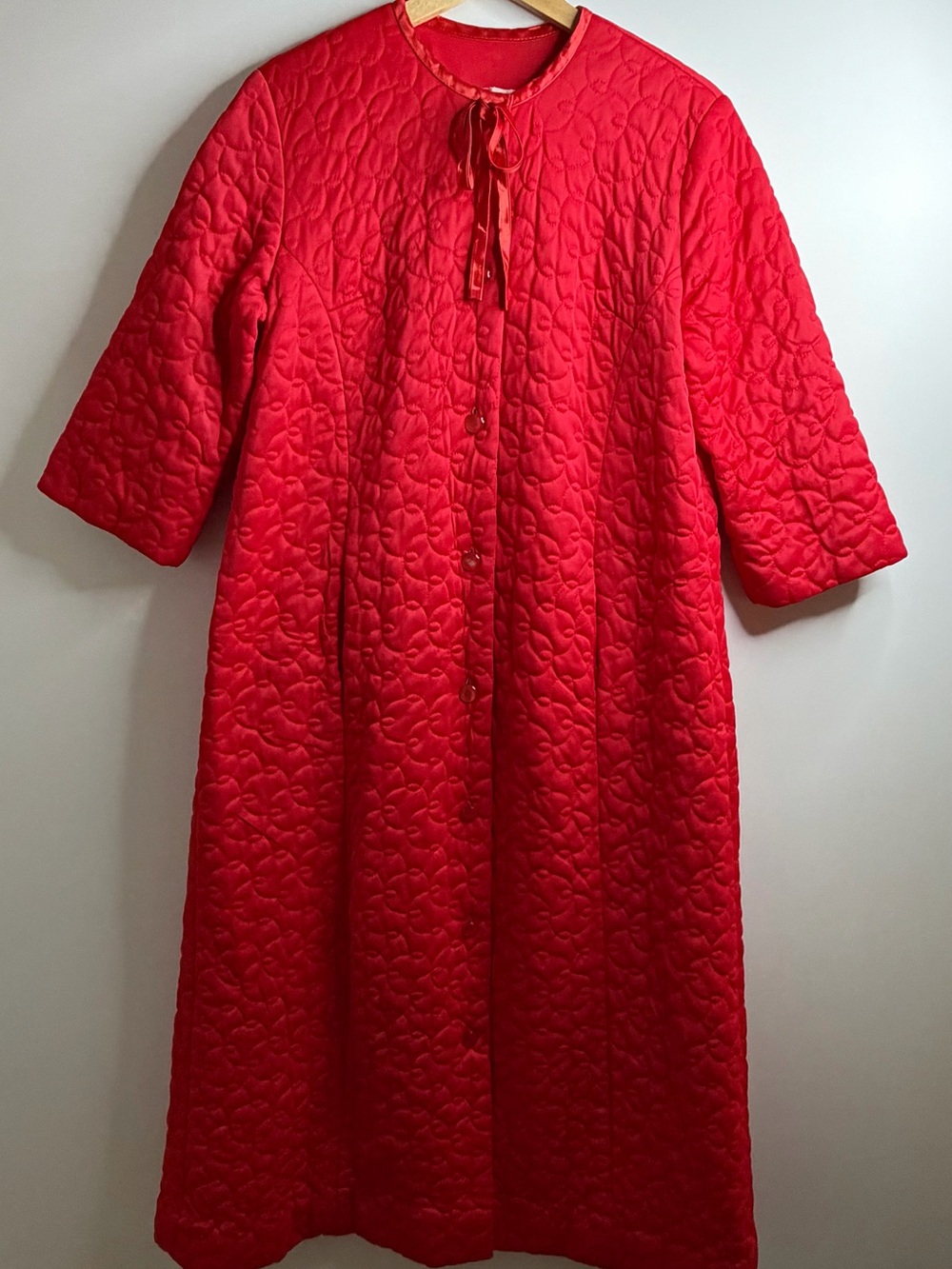 Vtg 70s Vanity Fair Red Quilted Robe Housecoat Nightgown Size 14 Made in USA